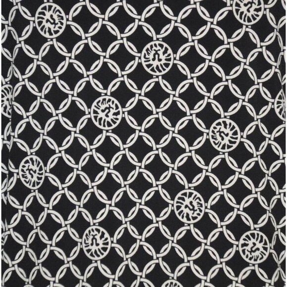 Anne Klein Ladies Black & White Blouse Tunic Top Size M Keyhole Logo Pattern - Picture 9 of 12